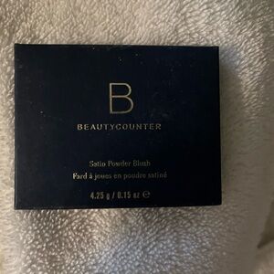 Beauty counter satin powder blush in melon